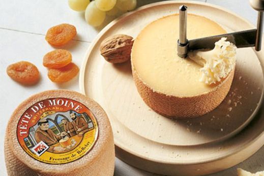 Fromages_Cheeses_Suisse_Tete_Moine_4